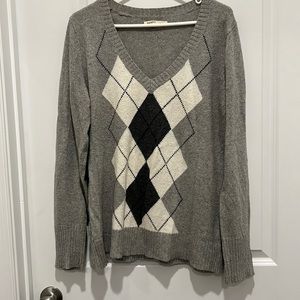 Old Navy Women’s Argyle Grey Sweater Size L